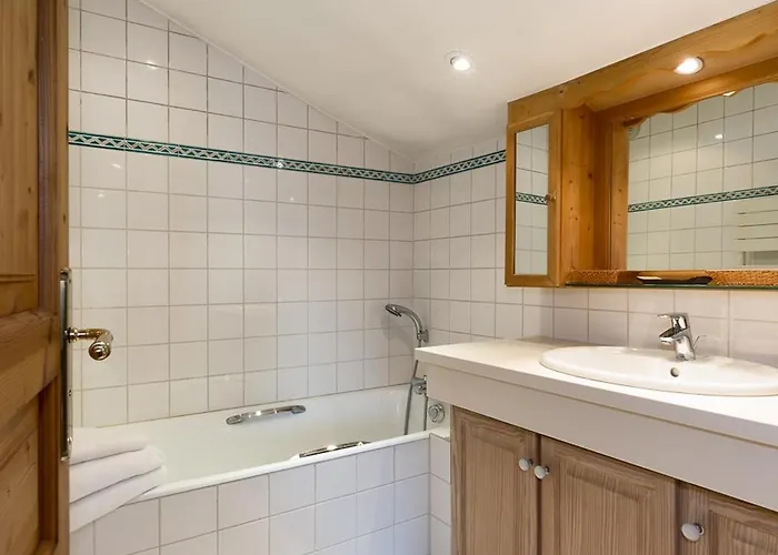 1850 - 2/4 Pers - Centre - Animaux Admis - Fr-1-631-145 *